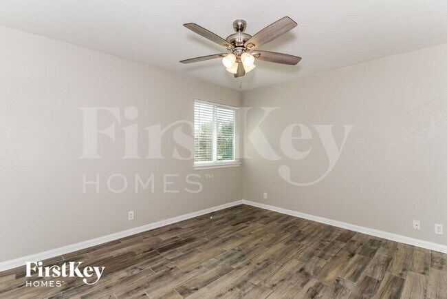 Foto del edificio - 2138 Brinkley Dr