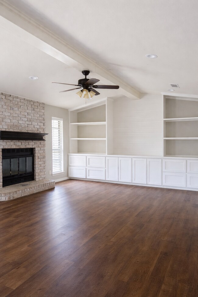 Foto del edificio - now renting 3 bedroom 2 bath house located in Pleasant Grove school distrct