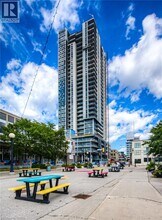 Building Photo - 60 Charles St W