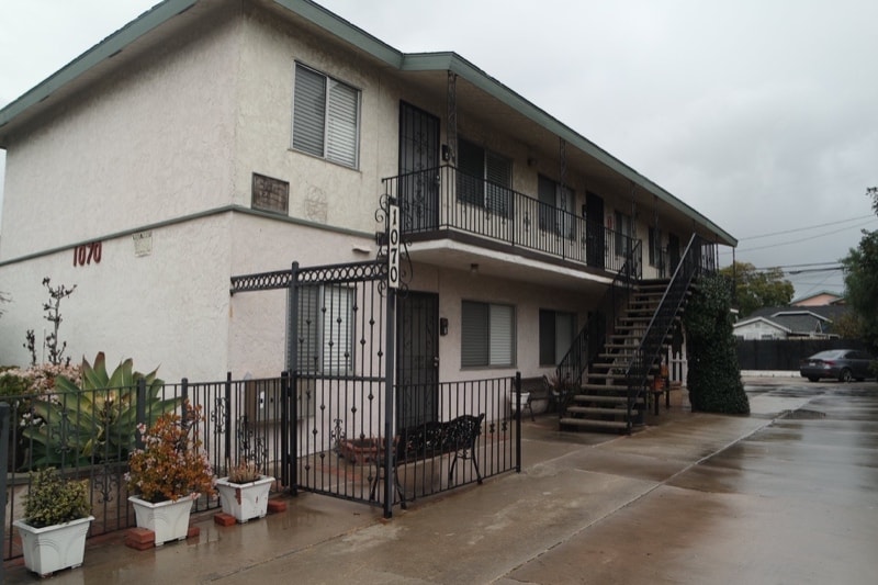 Primary Photo - 1070 Gardenia Ave