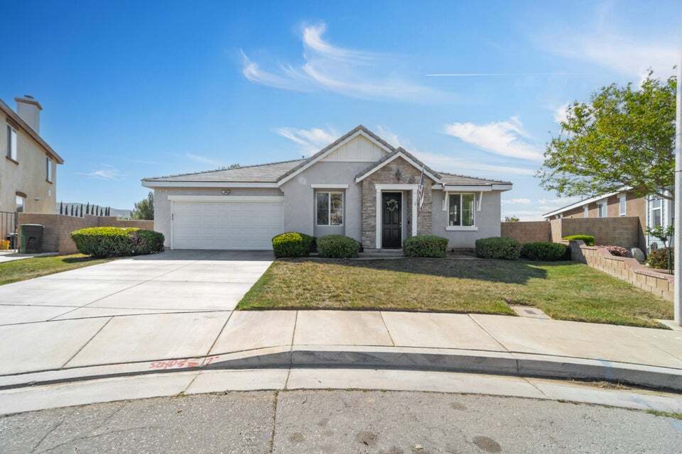 Primary Photo - 3649 Mountain Shadows Ct