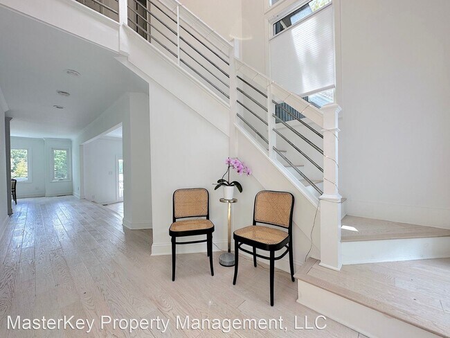 Building Photo - 3 br, 2.5 bath House - 108 Mainsail Drive
