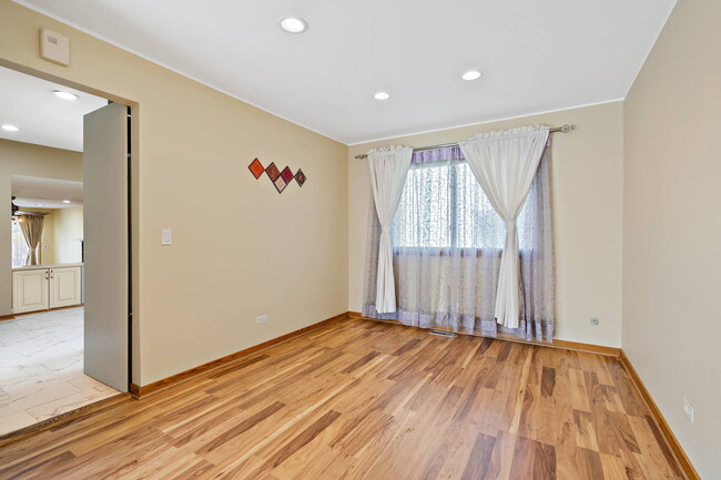 Foto del edificio - 809 Orleans Pl
