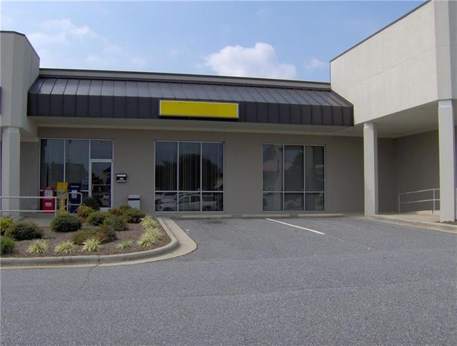 Building Photo - 1154 Lenoir Rhyne Blvd SE
