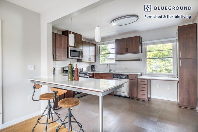 Foto del edificio - 1723 Penmar Ave