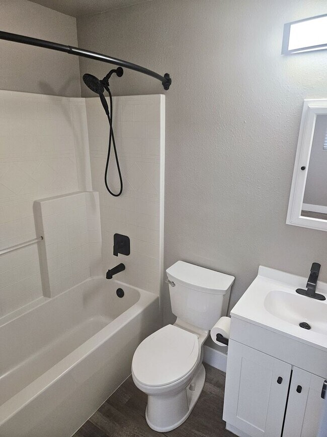 Foto del edificio - Newly Remodeled in Downtown Nampa