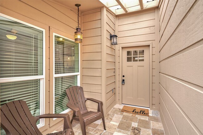 Foto del edificio - 1014 Graham Dr