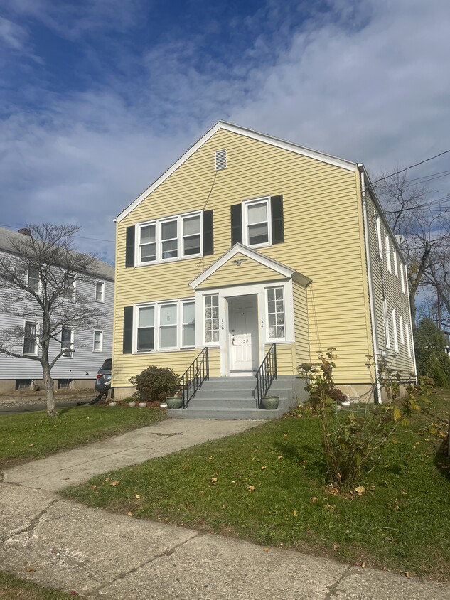 Photo - 136 King St (Bridgeport, CT)