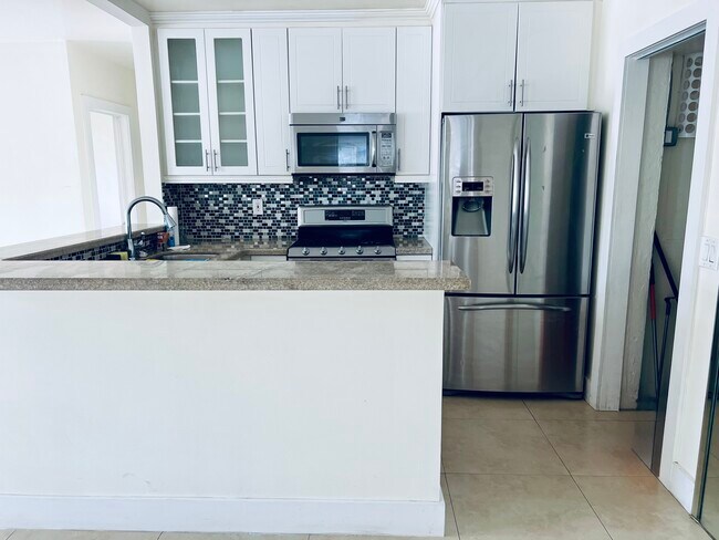 Kitchen - 3526 NW 16th Ter