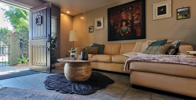 Front door into living room - 9505 National Blvd