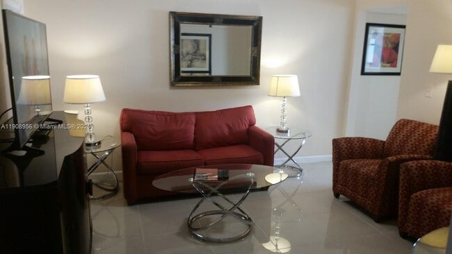 Building Photo - 1719 Lincoln St