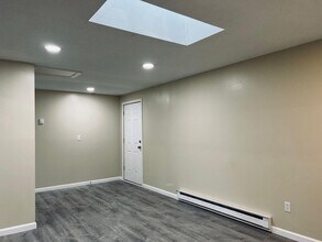 Building Photo - 1036 Chicopee St