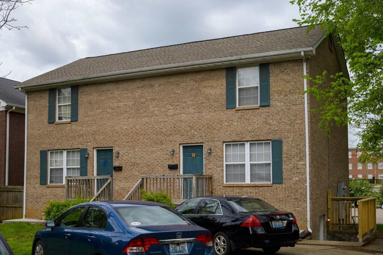 Foto principal - VIRTUAL SHOWINGS AVAILABLE - 3 Bedroom Tow...