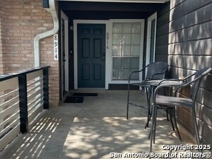 Foto del edificio - 8916 Hambledon Dr