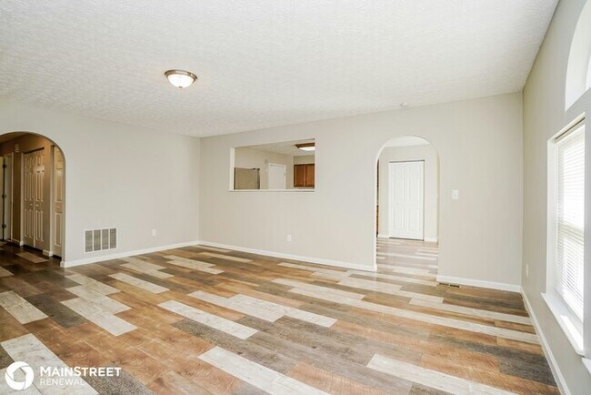 Building Photo - 6377 Bellinger Dr