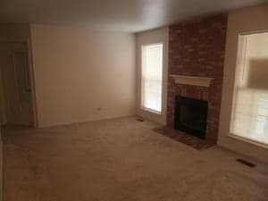 Building Photo - 2 Stonegate Ct