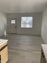 Building Photo - 4028 Quinn Dr NE