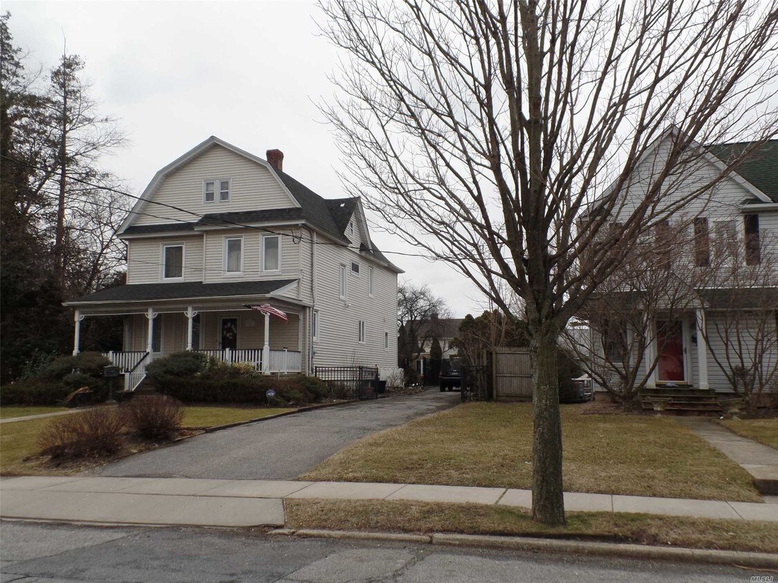 Foto del edificio - 444 Lakeview Ave