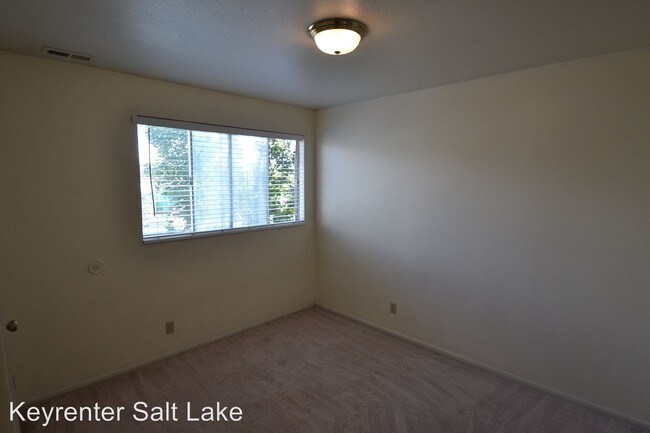 Foto del edificio - 3 br, 2 bath House - 233 E Hill Avenue #3