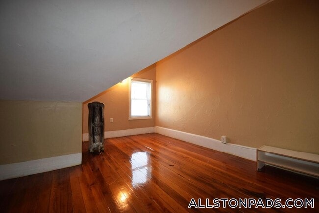 Foto del edificio - 6 Haskell St