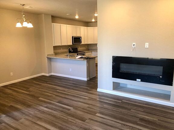 Building Photo - 14845 E Belleview Dr