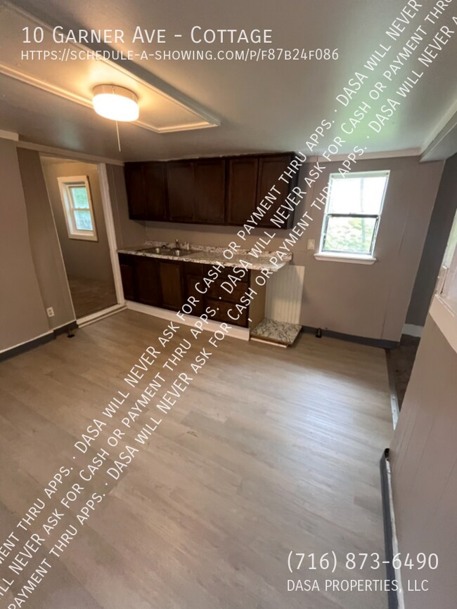 Foto del edificio - 10 Garner Ave