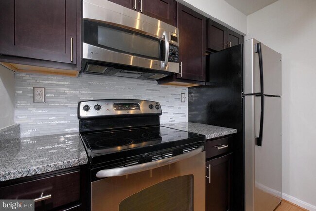 Building Photo - 1109 Castle Harbor Way