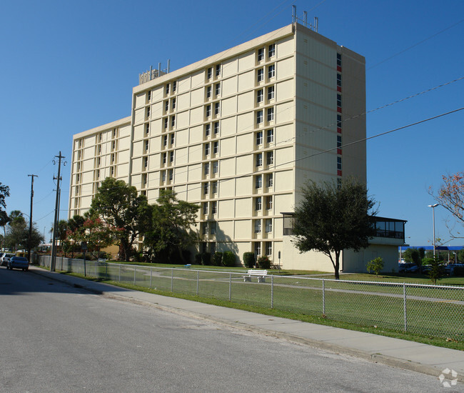 Building Photo - Jefferson Center