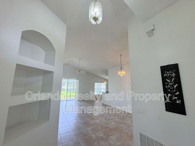 Building Photo - 4607 Westgrove Way