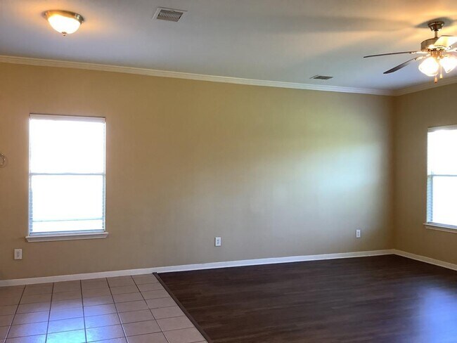 Foto del edificio - 8122 Terra Canyon Ln