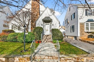 Building Photo - 14 Columbia Pl