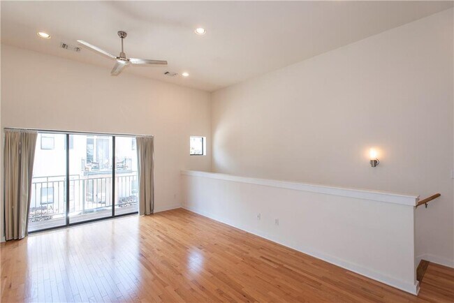 Foto del edificio - 6000 S Congress Ave