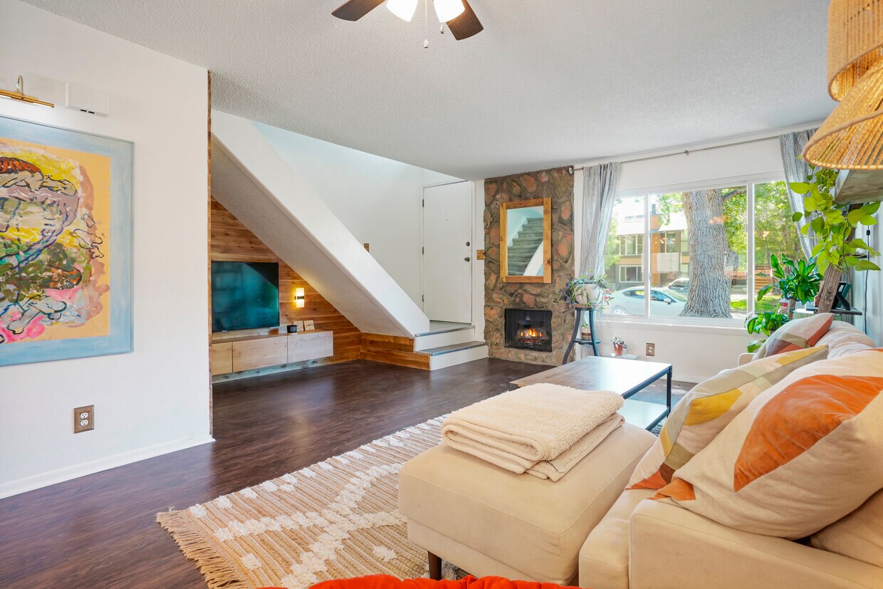 1328 S Crystal Way, Aurora, CO 80012 Townhome Rentals in Aurora CO