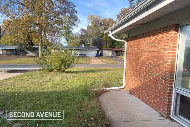 Foto del edificio - 2280 Cherry Ln