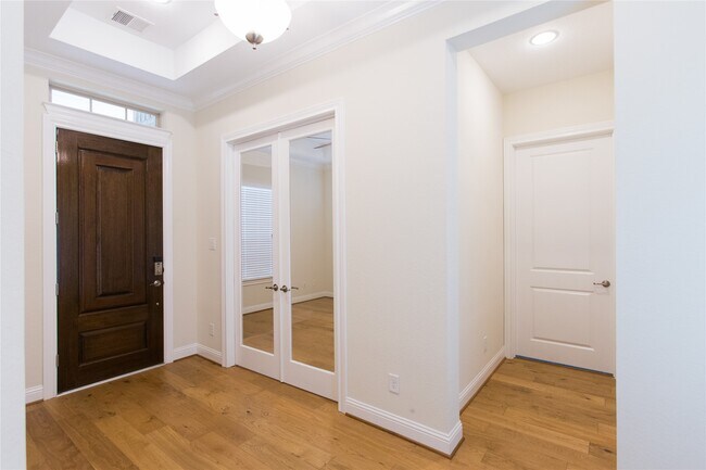 Building Photo - 7402 Kearney Hill Ln