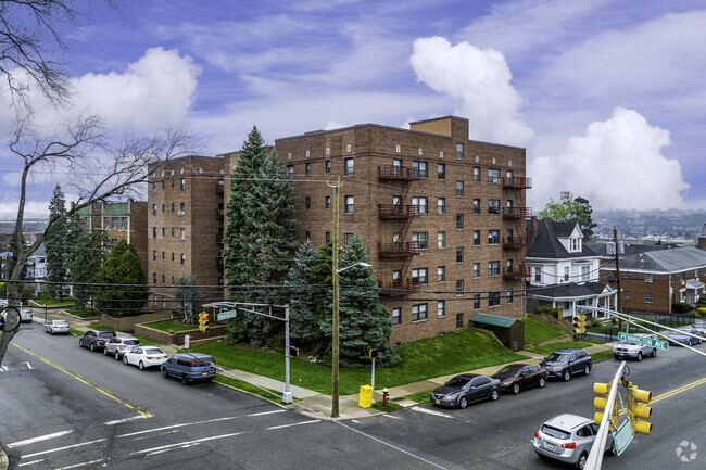 Building Photo - King Alfred Apartments