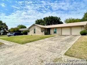 Building Photo - 6714 Strawflower St