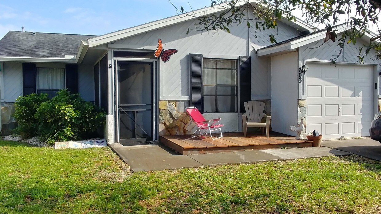 703 Merlins Ct, Tarpon Springs, FL 34689 House Rental in Tarpon