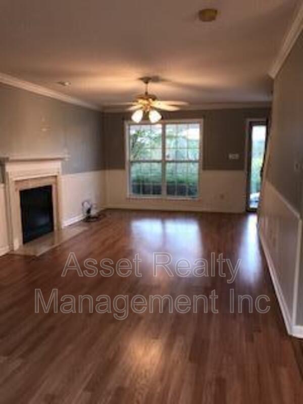 Building Photo - 432 Drakewood Rd
