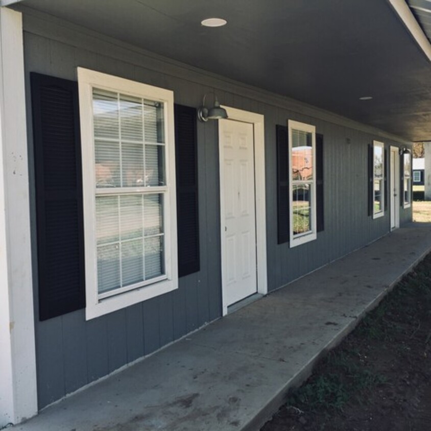 Building Photo - Harvester Dr.