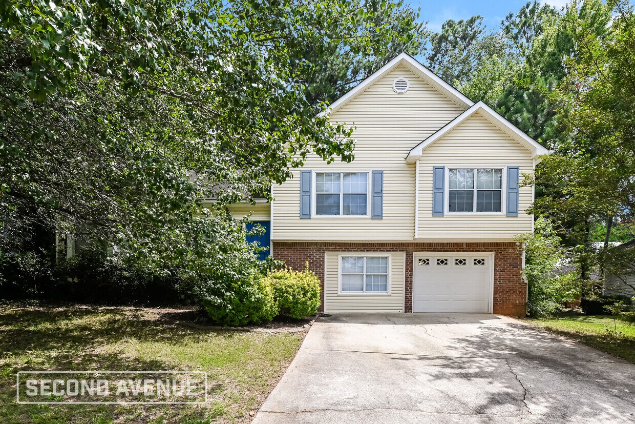 Foto principal - 2005 Chesterfield Dr
