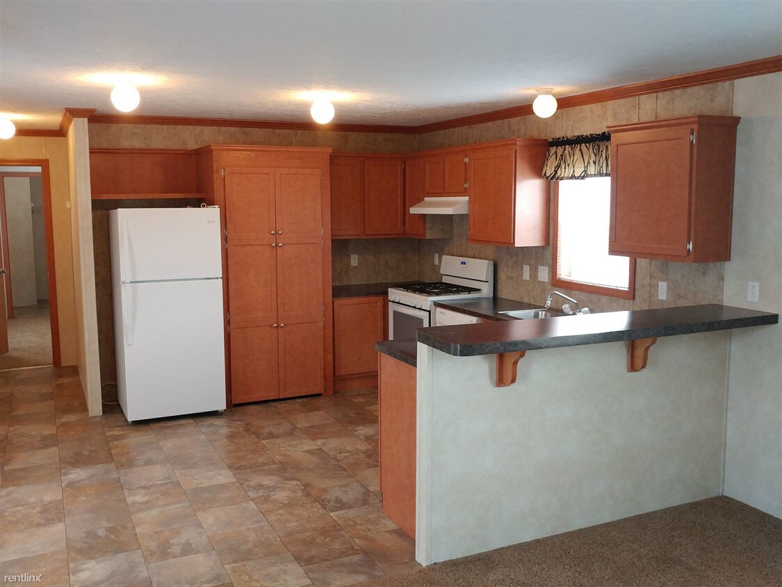 Primary Photo - 11 Saint Michaels Dr