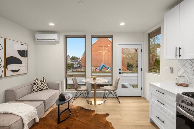 Building Photo - Capital Hill New Townhomes