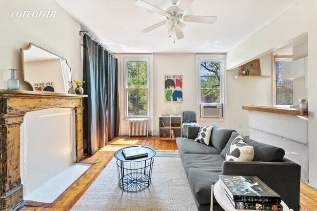 Foto del edificio - 107 N 9th St