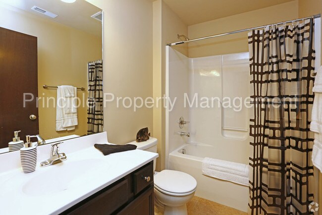 Foto del edificio - Pet Friendly Building at Woodsage Apartments