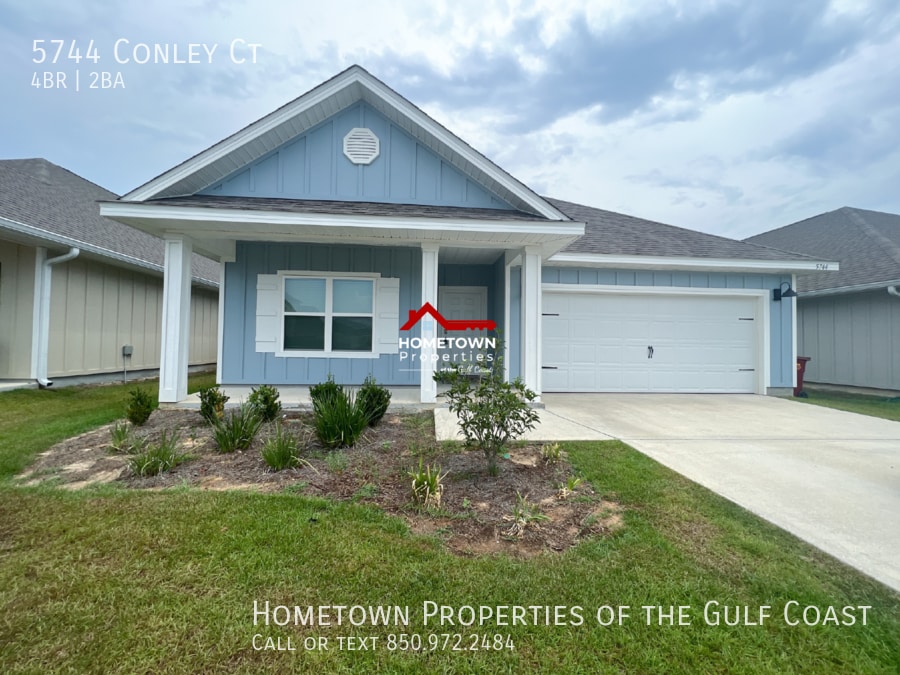 Immaculate 4BR Craftsman Home in Pace 57... House Rental in Milton