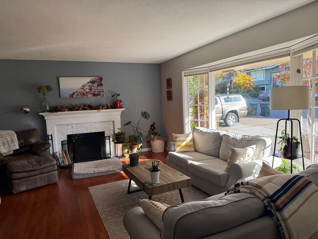 Building Photo - 1655 NW 130th Ave