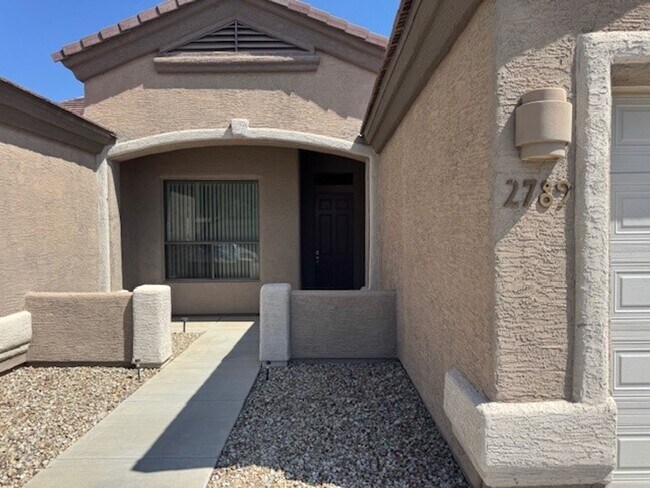 Foto del edificio - 3 Bedroom Exec Home Bullhead Parkway close...