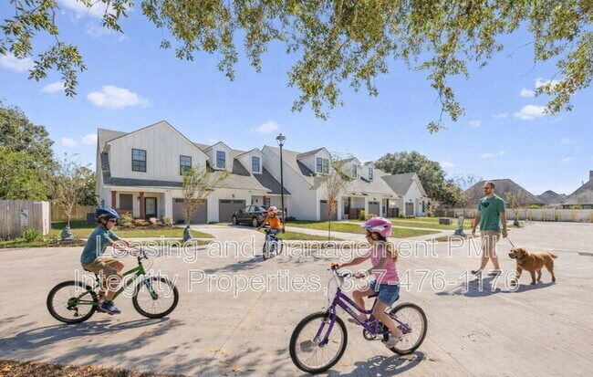 Foto del edificio - 105 Foster Grove Dr