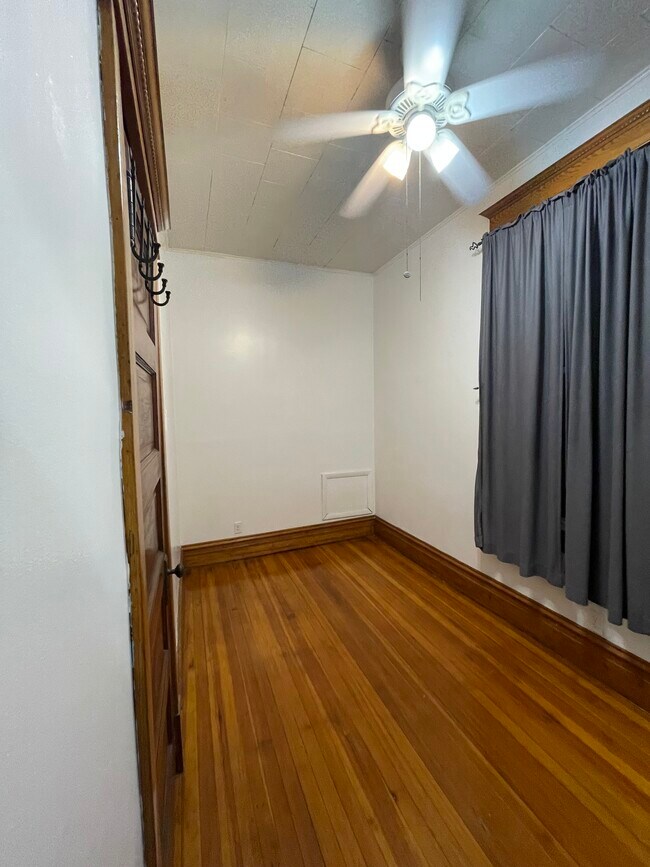 Foto del edificio - 1234 N Wood St
